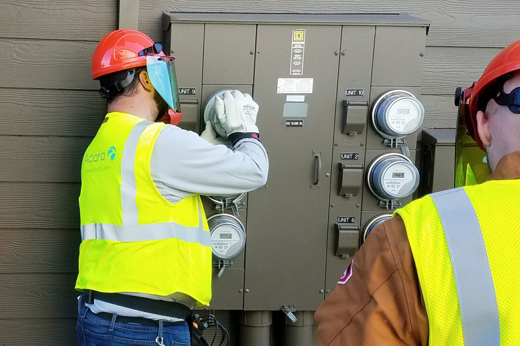 Pacific Power smart meter installation